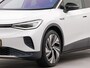 Volkswagen ID.4 Max 77 kWh incl wegklapbare trekhaak | SoH 90,2 % | Panorama dak | Wegklapbare trekhaak | Apple Carplay | Navigatie | Rondomzicht camera | Parkeersensoren voor en achter | Warmtewerende voorruit | Voorstoelen verwarmd | Wi