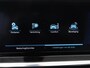 Peugeot e-2008 EV GT 50 kWh | SOH 91% | 3 Fase | Panoramadak | Leder/Alcantara | Adaptive cruise | Carplay | 18'' | Camera | Navigatie | Climate control | Dodehoek detectie | Cruise control