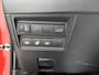 Toyota Yaris Cross 1.5 Hybrid 130 Executive | BTW voertuig | Dodehoek detectie | Stoel+stuurverwarming | Parkeersensoren voor+achter | Elektrische achterklep | Draadloze telefoonlader | Apple CarPlay/Android auto |