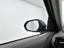 Toyota Yaris Cross 1.5 Hybrid 130 Executive | BTW voertuig | Dodehoek detectie | Stoel+stuurverwarming | Parkeersensoren voor+achter | Elektrische achterklep | Draadloze telefoonlader | Apple CarPlay/Android auto |