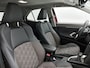 Toyota Yaris Cross 1.5 Hybrid 130 Executive | BTW voertuig | Dodehoek detectie | Stoel+stuurverwarming | Parkeersensoren voor+achter | Elektrische achterklep | Draadloze telefoonlader | Apple CarPlay/Android auto |