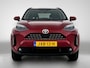 Toyota Yaris Cross 1.5 Hybrid 130 Executive | BTW voertuig | Dodehoek detectie | Stoel+stuurverwarming | Parkeersensoren voor+achter | Elektrische achterklep | Draadloze telefoonlader | Apple CarPlay/Android auto |
