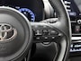 Toyota Yaris Cross 1.5 Hybrid 130 Executive | BTW voertuig | Dodehoek detectie | Stoel+stuurverwarming | Parkeersensoren voor+achter | Elektrische achterklep | Draadloze telefoonlader | Apple CarPlay/Android auto |