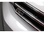 Volkswagen Touran 1.5 TSI Highline R-line 7-Persoons, Trekhaak, ACC, Stoel/Stuurverwarming, Keyless