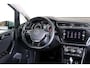 Volkswagen Touran 1.5 TSI Highline R-line 7-Persoons, Trekhaak, ACC, Stoel/Stuurverwarming, Keyless