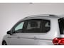 Volkswagen Touran 1.5 TSI Highline R-line 7-Persoons, Trekhaak, ACC, Stoel/Stuurverwarming, Keyless