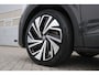Volkswagen ID.4 204pk Max 77 kWh | SoH 93%  | Trekhaak | Warmtepomp | Panoramadak | 21" Narvik Velgen