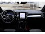 Volvo XC40 2.0 B4 Plus Dark | Verwarmbare Voorruit | Achteruitrijcamera | Semi- Elektrische Trekhaak | Parkeersensoren | Dodehoekdetectie Met Correctie | Adaptieve Cruise Control | Verwarmbare Voorstoelen | Navigatiesysteem | Keyless Entry | Electronic Climate Control