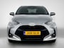 Toyota Yaris 1.5 Hybrid 115 Dynamic | BTW Voertuig | Stoel en stuurverwarming | Draadloos opladen |