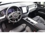 Volvo XC60 T6 Recharge AWD R-Design | Stoelverwarming | Parkeercamera | Panoramadak | Keyless | Glossy Black
