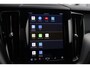 Volvo XC60 T6 Recharge AWD R-Design | Stoelverwarming | Parkeercamera | Panoramadak | Keyless | Glossy Black