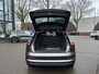 Audi E-tron 55 quattro S edition 95 kWh S-LINE BINNEN & BUITEN | SOH 94% | ORIG. NL AUTO | CAMERA | ELEK. KOFFERBAK | ADAPTIEVE CRUISE CONTROL | STOELVERWARMING | MEMORY SEATS | AUDI DEALER ONDERHOUDEN | RIJKLAAR + 12 MND BOVAG GARANTIE