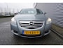 Opel Insignia 2.0 T Edition AUTOMAAT - Climate / Navi / Cruise / leder / Parkeersens. / Trekhaak / NAP