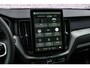 Volvo XC60 2.0 T8 Plug-in hybrid AWD Black Edition | PHEV | Panoramadak | Achteruitrijcamera | Harman Kardon Audio | Lichtmetalen Velgen 21 inch | Sportstoelen | Keyless Entry | Stuur- / Stoelverwarming | Keyless | Navigatie | Apple Carplay | Android Auto