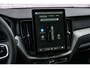 Volvo XC60 2.0 T8 Plug-in hybrid AWD Plus Black Edition | Facelift | Panoramadak | Achteruitrijcamera | Harman Kardon Audio | Lichtmetalen Velgen 21 inch | Sportstoelen | Keyless Entry | Stuur- / Stoelverwarming | Keyless | Navigatie | Apple Carplay | Android Auto