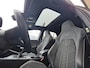 Volkswagen Golf 1.5 TSI | 150PK | R-Line | Panorama Dak | Stoel & Stuur verwarming | IQ-Light | Apple Carplay | Camera | Navigatie | Climate & Cruise Control |