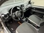 Volkswagen Up! 1.0 5DRS *!* HIGH UP *!* AIRCO/ NAVIGATIE/ LMV/ 83 DKM *!*