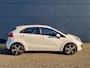 Kia Rio 1.2 CVVT 85pk Comfort Pack | Unieke km stand | Airco | Lichtmetalen Velgen |