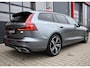 Volvo V60 2.0 T6 Recharge AWD R-Design | Pano | Leder | Led | Memory | ACC | Trekhaak | Stoel & Stuurwielverwarming | Adaptive Cruise | Harmon Kardon | Keyless | Camera | Dodehoek |