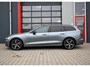 Volvo V60 2.0 T6 Recharge AWD R-Design | Pano | Leder | Led | Memory | ACC | Trekhaak | Stoel & Stuurwielverwarming | Adaptive Cruise | Harmon Kardon | Keyless | Camera | Dodehoek |