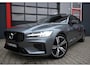 Volvo V60 2.0 T6 Recharge AWD R-Design | Pano | Leder | Led | Memory | ACC | Trekhaak | Stoel & Stuurwielverwarming | Adaptive Cruise | Harmon Kardon | Keyless | Camera | Dodehoek |