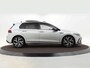 Volkswagen Golf 1.5 eTSI 150pk DSG R-Line · Panoramadak · Camera · Stuur- & Stoelverwarming · Keyless · Sfeerverlichting · Garantie t/m 22-02-2026 · TOPDEAL
