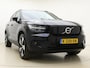 Volvo XC40 P8 408pk AWD R-Design / Harman&Kardon Audio / Warmtepomp / Getint glas / Adapt. Cruise / BLIS / PDC + Camera / DAB / Stoel + Stuurw. verwarming / Mistlampen / 19'' / Keyless / Elektr. Achterklep /
