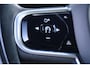 Volvo V60 2.0 T4 Momentum Pro | Adaptieve Cruise Control | Standkachel | Trekhaak | Stoel- en stuurverwarming | Actieve LED koplampen | Lederen bekleding | Achterbankverwarming | Dode hoek detectie BLIS |