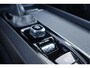 Volvo V60 2.0 T4 Momentum Pro | Adaptieve Cruise Control | Standkachel | Trekhaak | Stoel- en stuurverwarming | Actieve LED koplampen | Lederen bekleding | Achterbankverwarming | Dode hoek detectie BLIS |