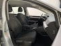 Volkswagen Golf 1.0 TSI 110pk Life Virtual Cockpit Parkeersensoren App-Connect DAB+