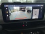 Fiat 600 1.2 Hybrid La Prima 136 pk vol opties Achteruitrijcamera - Apple carplay - Airco - Cruise control - Navigatiesysteem - Parkeersensoren voor en achter - Voorstoelen verwarmbaar - Voorstoelen met massagefunctie - Draadloze telefoon Bluetooth - Dodehoek detector - Extra getint glas achter - Keyless entry en start - Led verlichting - Licht metalen velgen 18 inch - Stuur multifunctioneel - Regensensor