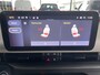 Fiat 600 1.2 Hybrid La Prima 136 pk vol opties Achteruitrijcamera - Apple carplay - Airco - Cruise control - Navigatiesysteem - Parkeersensoren voor en achter - Voorstoelen verwarmbaar - Voorstoelen met massagefunctie - Draadloze telefoon Bluetooth - Dodehoek detector - Extra getint glas achter - Keyless entry en start - Led verlichting - Licht metalen velgen 18 inch - Stuur multifunctioneel - Regensensor