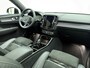 Volvo XC40 T4 211pk Recharge R-Design / Panoramadak / Trekhaak / 19'' + All Season / Keyless / Nubuck / Keyless / Stoel + Stuurw. Verwarming / PDC + Camera / DAB /
