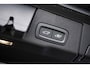 Volvo XC60 2.0 T8 Plug-in hybrid AWD Plus Black Edition | Harman Kardon Audio | Schuif-/Kanteldak | Stuur-/Stoelverwarming V+A | Adaptieve Cruise Control | BLIS |