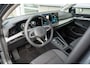 Volkswagen Golf Life Edition eHybrid | 'App-Connect' draadloze smartphone integratie | Achterbank in ongelijke delen neerklapbaar incl. middenarmsteun en doorlaadmogelijkheid | Afstandscontrolesysteem (Front Assist)