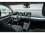 Volkswagen Golf Life Edition eHybrid | 'App-Connect' draadloze smartphone integratie | Achterbank in ongelijke delen neerklapbaar incl. middenarmsteun en doorlaadmogelijkheid | Afstandscontrolesysteem (Front Assist)