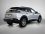 Peugeot 2008 SUV Style 100pk | Navigatie | Achteruitrijcamera | Climate Control | Cruise Control | Parkeersensoren | Led koplampen | Apple Carplay / Android Auto | Bluetooth | DAB+ radio | Donker getint glas | 16" lichtmetalen velgen |