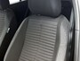 Peugeot 2008 SUV Style 100pk | Navigatie | Achteruitrijcamera | Climate Control | Cruise Control | Parkeersensoren | Led koplampen | Apple Carplay / Android Auto | Bluetooth | DAB+ radio | Donker getint glas | 16" lichtmetalen velgen |