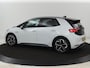Volkswagen ID.3 First Plus 58 kWh | Stoel & stuurverwarming | Camera | Adaptive cruise | Sfeerverlichting | Carplay | Navigatie | Matrix LED | Parkeerhulp | Sfeerverlichting | Climate control
