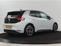 Volkswagen ID.3 First Plus 58 kWh | Stoel & stuurverwarming | Camera | Adaptive cruise | Sfeerverlichting | Carplay | Navigatie | Matrix LED | Parkeerhulp | Sfeerverlichting | Climate control