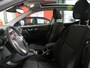 Nissan Qashqai 1.2 N-Connecta - PANORAMADAK! - Trekhaak - Rondom camera - Navi