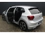 Volkswagen Polo 1.0 TSI R-Line Highline Business R | incl. 12 maanden garantie | Climate control | Sportstoelen | Camera | LED verlichting | Navigatie | App Connect | PDC V+A | Adaptive Cruise | Park Assist | DAB+ ontvanger | Dealer onderhouden |