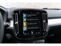 Volvo XC40 T4 Recharge Inscription | Navigatie | Stoelverwarming | Adaptieve Cruise Control | Elek. Achterklep | Camera | Trekhaak | Park Assist | Volvo On Call | 18" LM