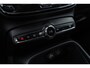 Volvo XC40 T4 Recharge Inscription | Navigatie | Stoelverwarming | Adaptieve Cruise Control | Elek. Achterklep | Camera | Trekhaak | Park Assist | Volvo On Call | 18" LM