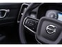 Volvo XC40 T4 Recharge Inscription | Navigatie | Stoelverwarming | Adaptieve Cruise Control | Elek. Achterklep | Camera | Trekhaak | Park Assist | Volvo On Call | 18" LM