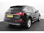 Audi Q5 50 TFSI e quattro PHEV Prestige | DEMO ! | Navigatie | Apple Carplay/Android Auto | Adaptive Cruise Control | Parkeersensoren | Camera | Lane Assist | Elektrische achterklep | Matrix | LED koplampen | Dynamische knipperlichten | Inklapbare trekhaak | Virtual Cockpit | Stoelverwarming | Privacyglass | Ambienteverlichting Multicolor