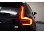 Volvo XC40 Recharge P8 AWD R-Design 3-Fase [ Adapt.cruise Navi Trekhaak ]