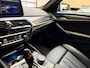 BMW 5-Serie Touring 530e xDrive M Sport Trekhaak Panoramadak Head-Up Display Leder Dynamic Damping Control Driving Assistant Professional Parkeerassistent-pakket Plus Laser