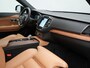 Volvo XC90 T8 Twin Engine AWD Inscription 7 Persoons PHEV 394pk Dealer O.H. | Panodak | Adaptive Cruise | Luxe Lederen Sportstoelen Memory & Verwarmd | 360 Camera | Head Up | Harman Kardon | Apple Carplay | Blis | Virtual | Navigatie | 21"L.M | Plug In Hybrid