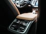 Volvo XC90 T8 Twin Engine AWD Inscription 7 Persoons Plug In Hybrid 394pk Dealer O.H. PHEV | Panodak | Adaptive Cruise | Luxe Lederen Sportstoelen Memory & Verwarmd | 360 Camera | Head Up | Harman Kardon | Apple Carplay | Blis | Virtual | Navigatie | 21"L.M |